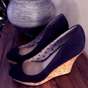 Fergalicious  Black Platform Peep Toe Women size 6